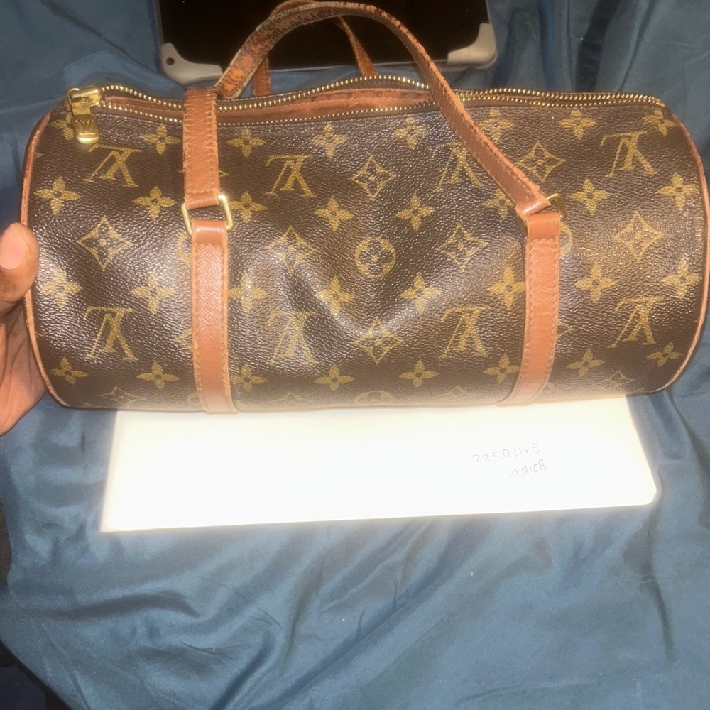 Louis Vuitton Brown Monogram hand Bag
Papillon 30